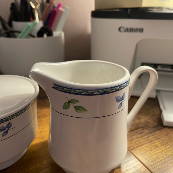 Vintage 90’s | Country Gate Cream and Sugar Set - Picture 2 of 7